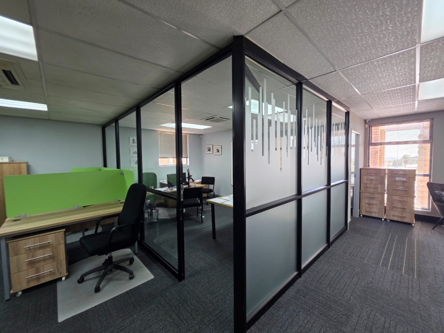 To Let commercial Property for Rent in Langenhovenpark Free State